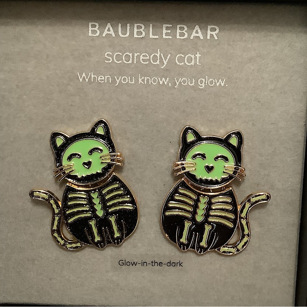 BaubleBar Halloween Scaredy Cat Earrings Glow In The Dark New - Picture 2 of 2